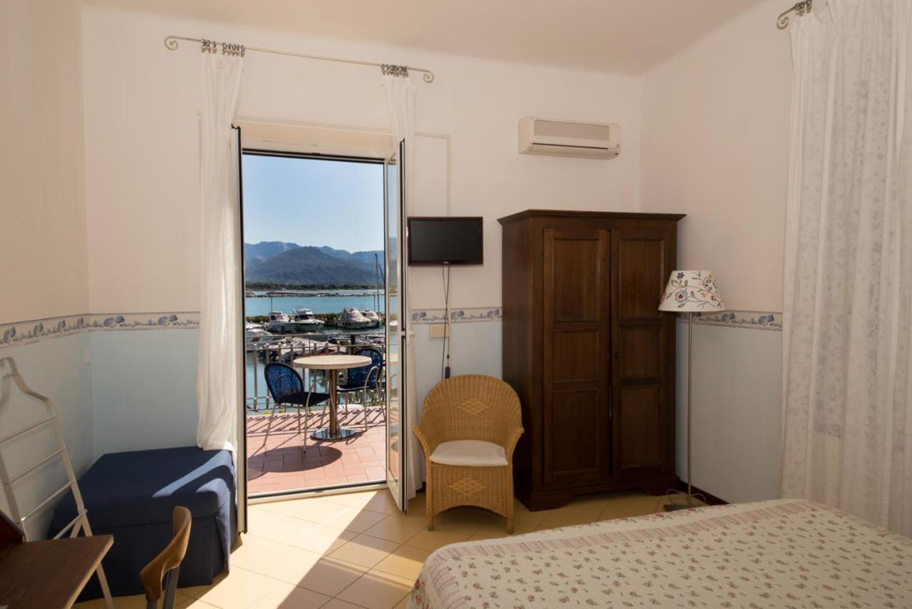 Hotel Sette Archi Bocca di Magra Ngoại thất bức ảnh