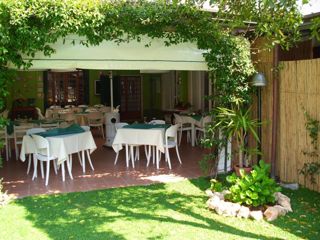 Hotel Sette Archi Bocca di Magra Ngoại thất bức ảnh