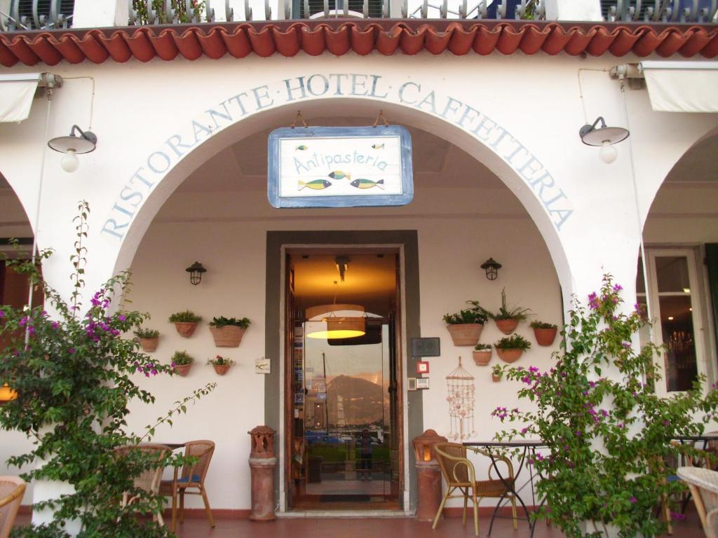 Hotel Sette Archi Bocca di Magra Ngoại thất bức ảnh