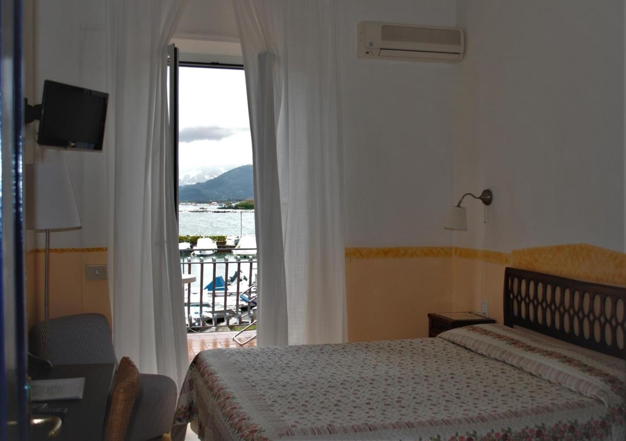 Hotel Sette Archi Bocca di Magra Ngoại thất bức ảnh